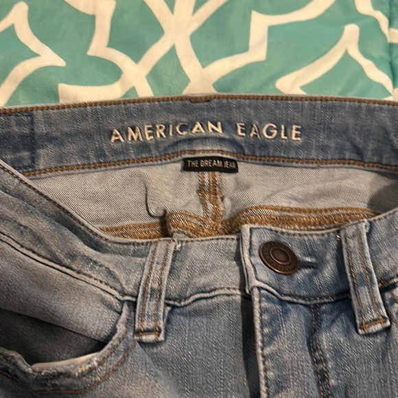 American Eagle skinny jeans size 2 distressed pocket - Picture 4 of 5